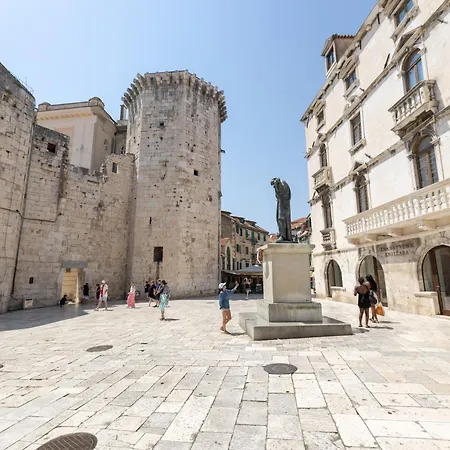 Διαμέρισμα Toni Old Center *